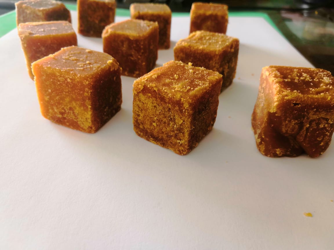 Yogsutra 100% natural jaggery cube 450 gram - Image 2